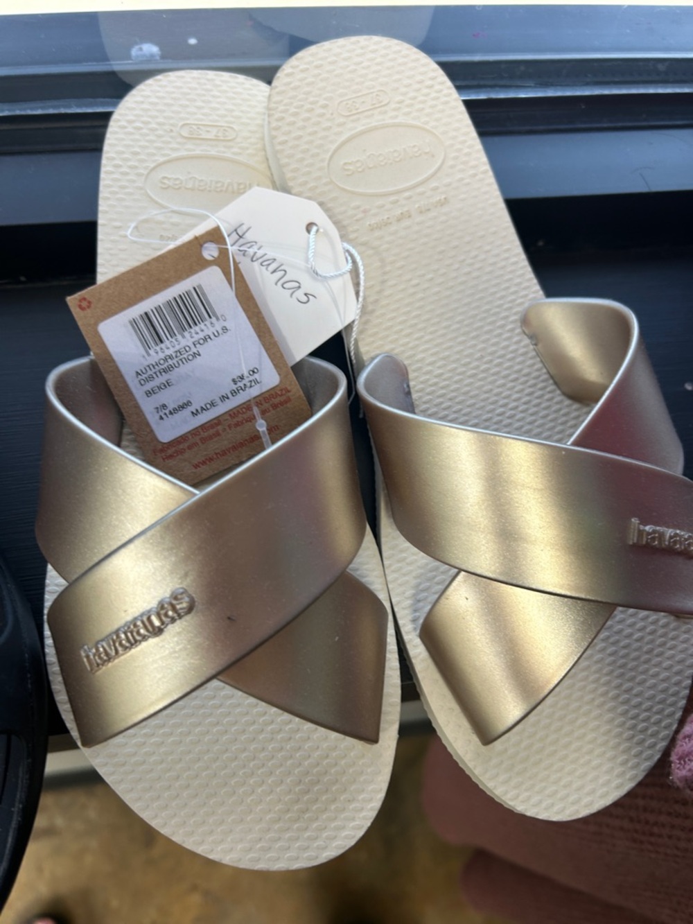 Havaianas Women’s Metallic Gold Crisscross Slide Sandals
